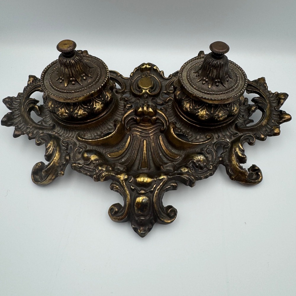 Antique Ornate Victorian Brass Double Inkwell Desk Set BW 125 1930s Broken Hinge